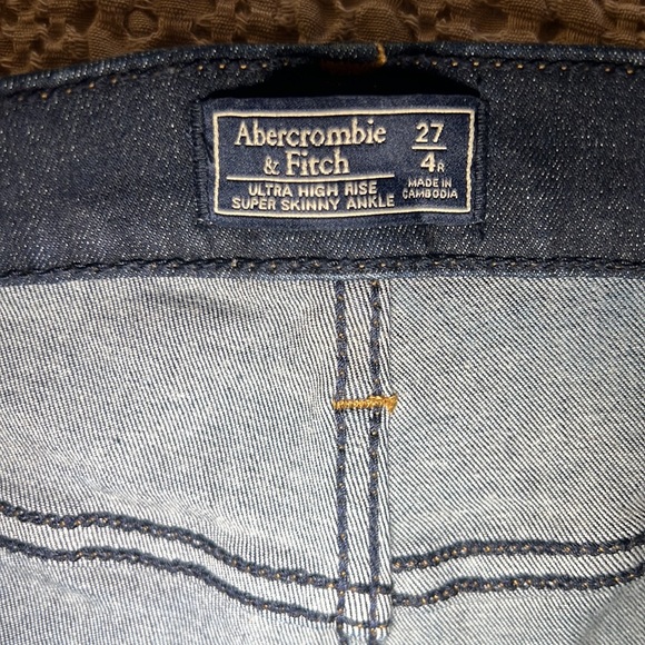 Abercrombie & Fitch - Ultra High Rise Super Skinny Ankle - Size 27 - 4R - Picture 7 of 7